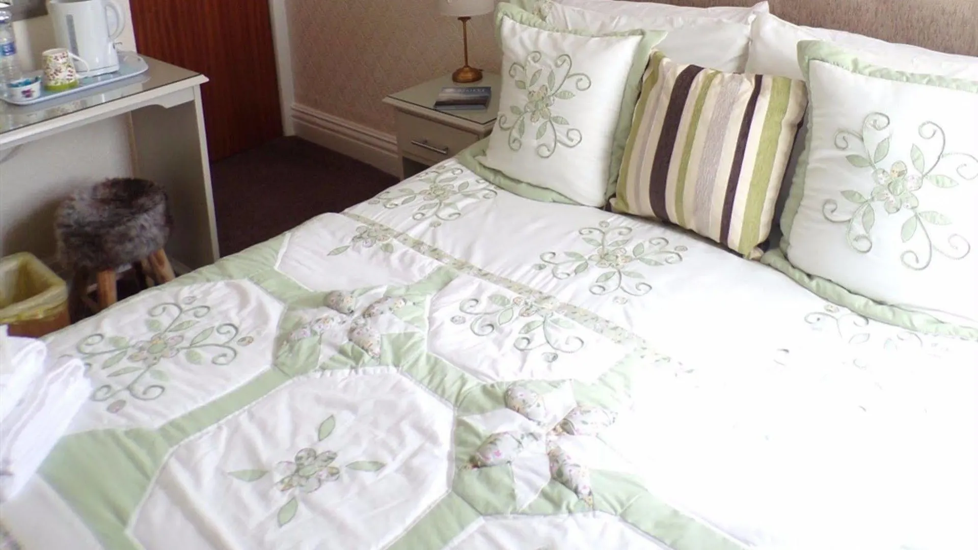 Hotel The Grosvenor View - Guest House Blackpool